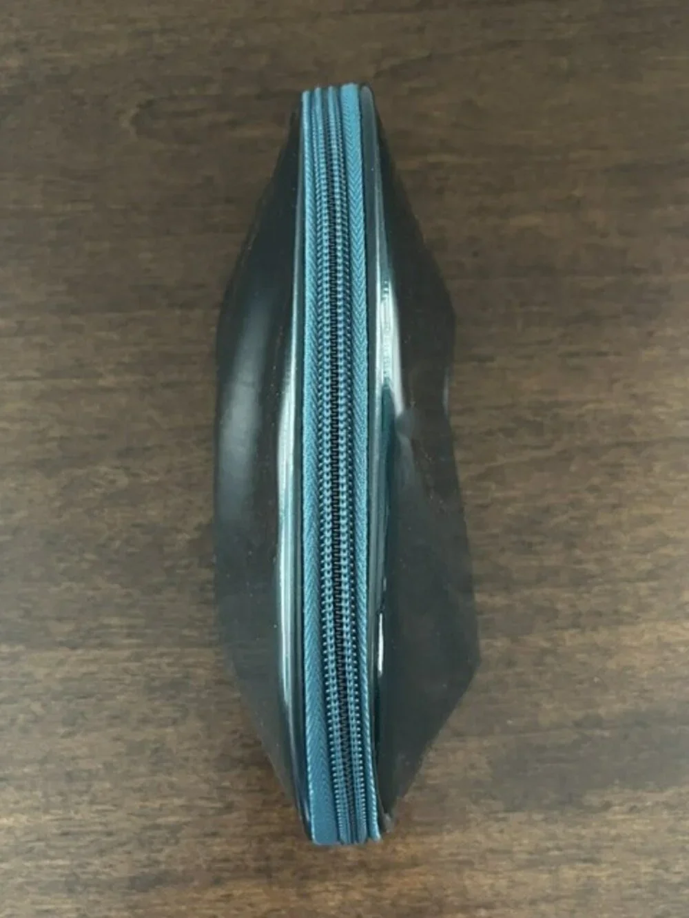 La Mer Glossy Teal Cosmetic Bag Zip Top